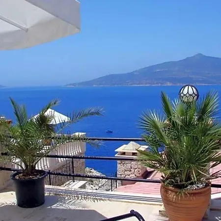 Sleeps 8 Pool Air Con Wifi فيلة كالكان